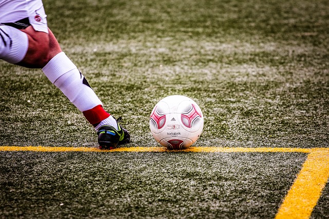 裙角踩了个 裙角踩了个